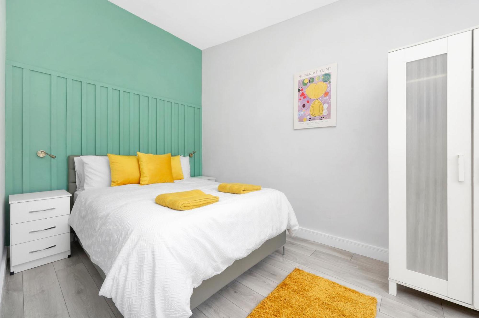 Waterside 4 Bed Apartment London Eksteriør bilde