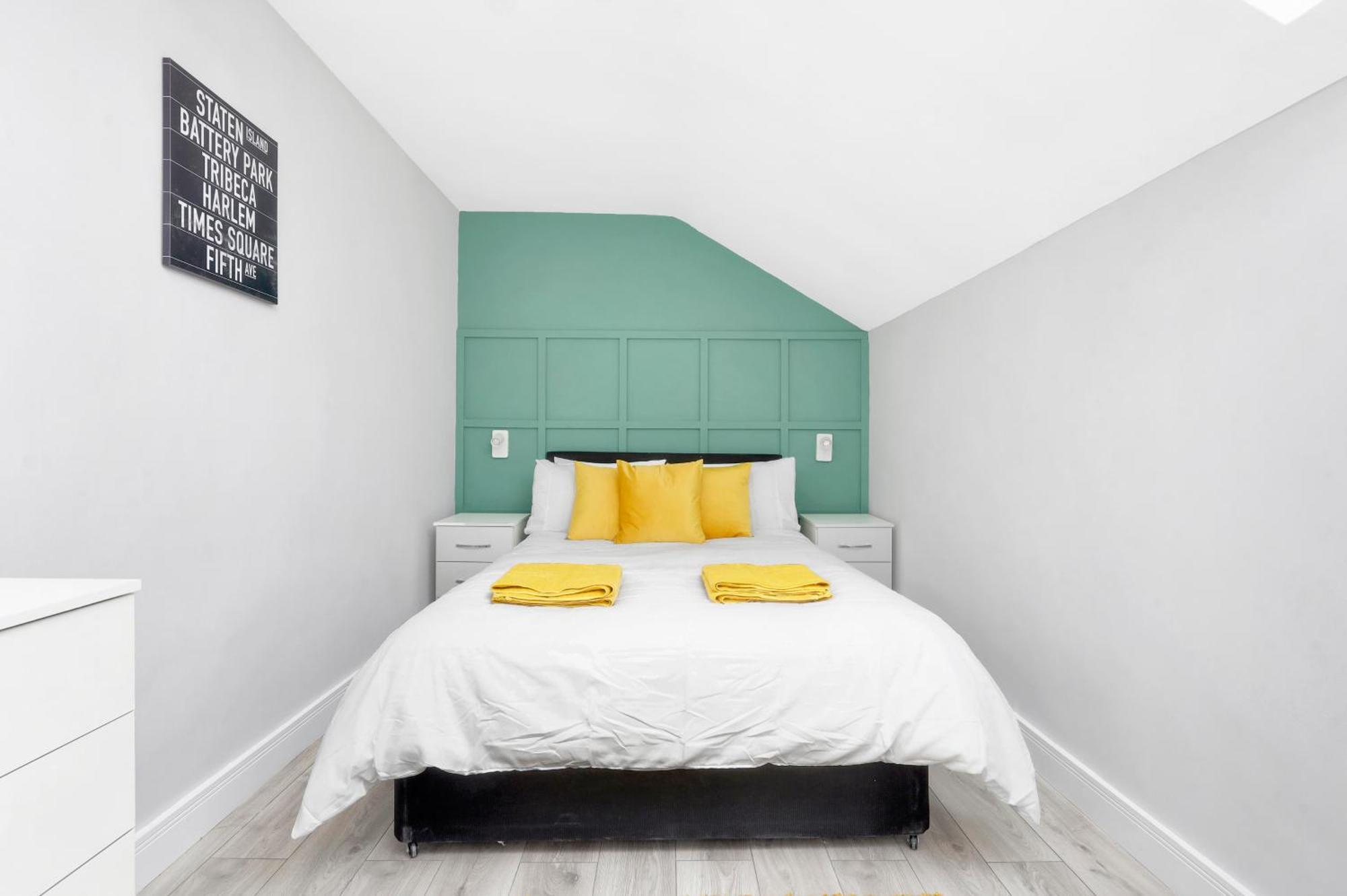 Waterside 4 Bed Apartment London Eksteriør bilde