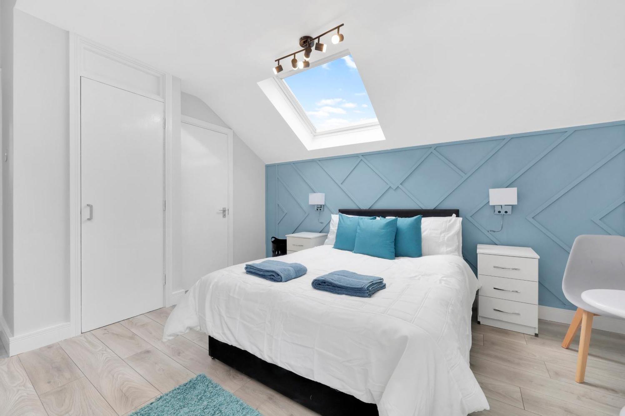 Waterside 4 Bed Apartment London Eksteriør bilde
