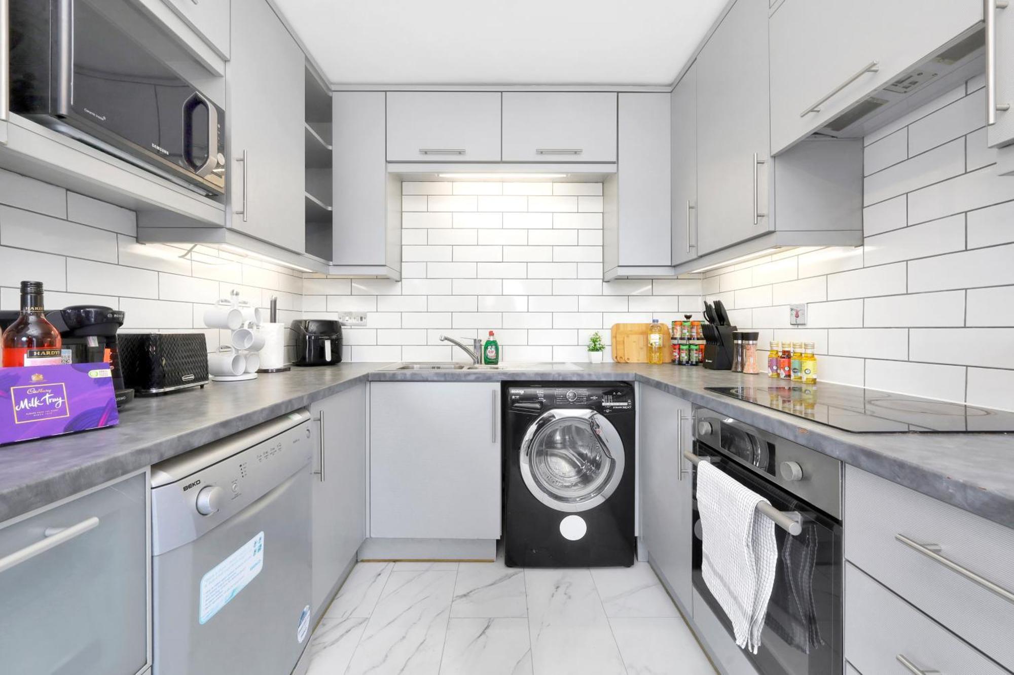 Waterside 4 Bed Apartment London Eksteriør bilde