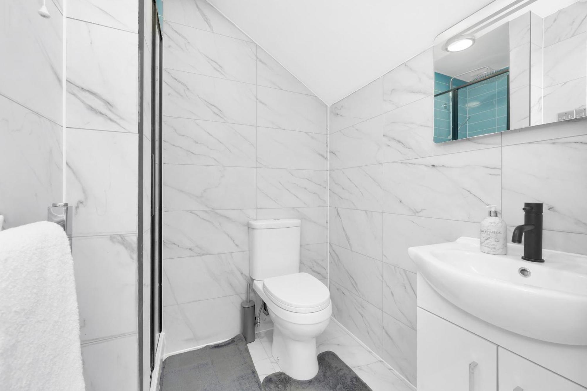 Waterside 4 Bed Apartment London Eksteriør bilde